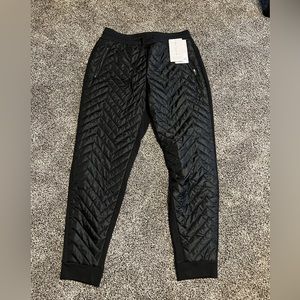 Athleta APRES SKI DOWN JOGGER // Black Size 10